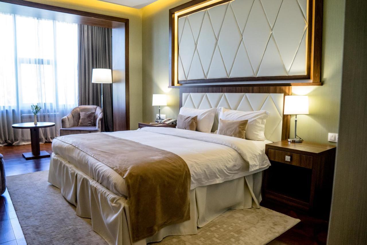 Garden Park Inn อัลมาตี ภายนอก รูปภาพ