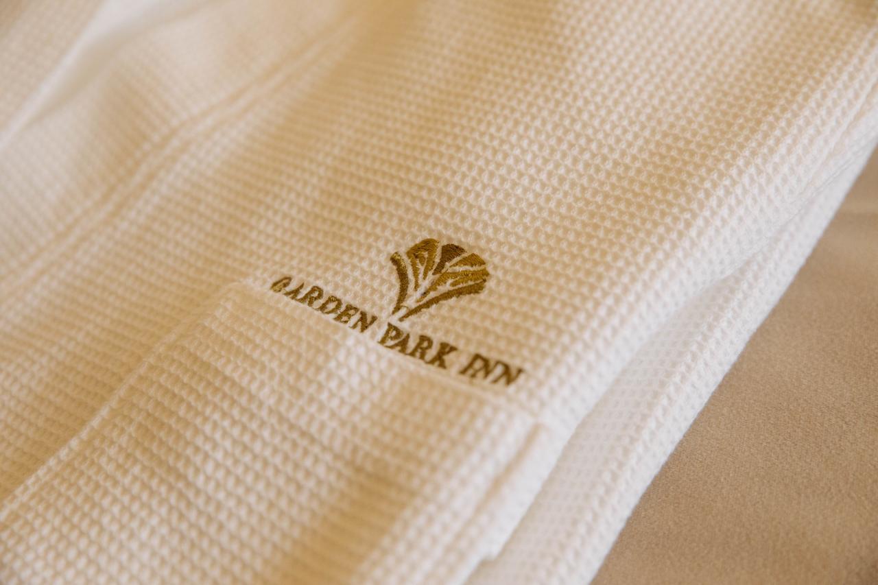 Garden Park Inn อัลมาตี ภายนอก รูปภาพ