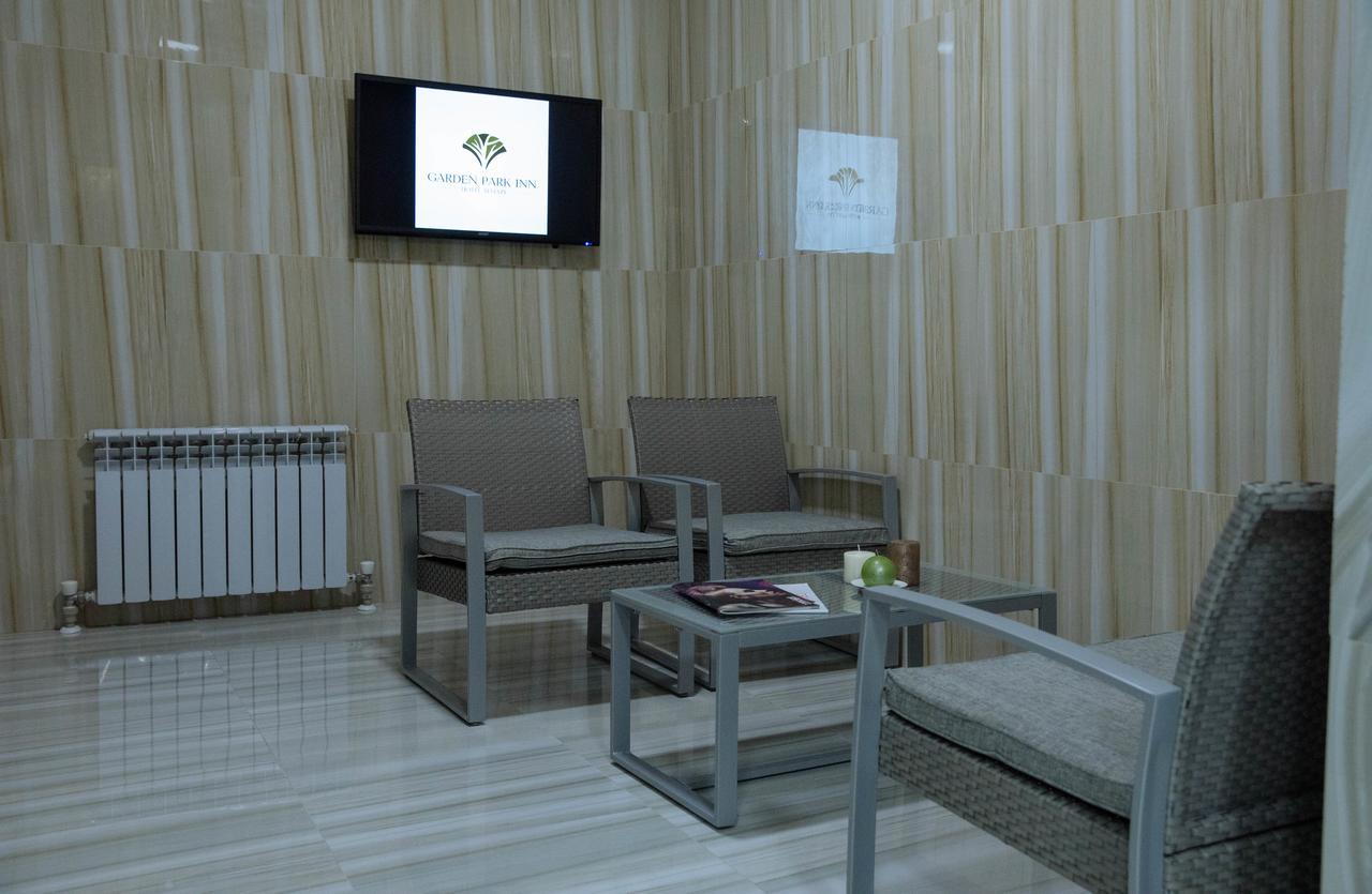Garden Park Inn อัลมาตี ภายนอก รูปภาพ