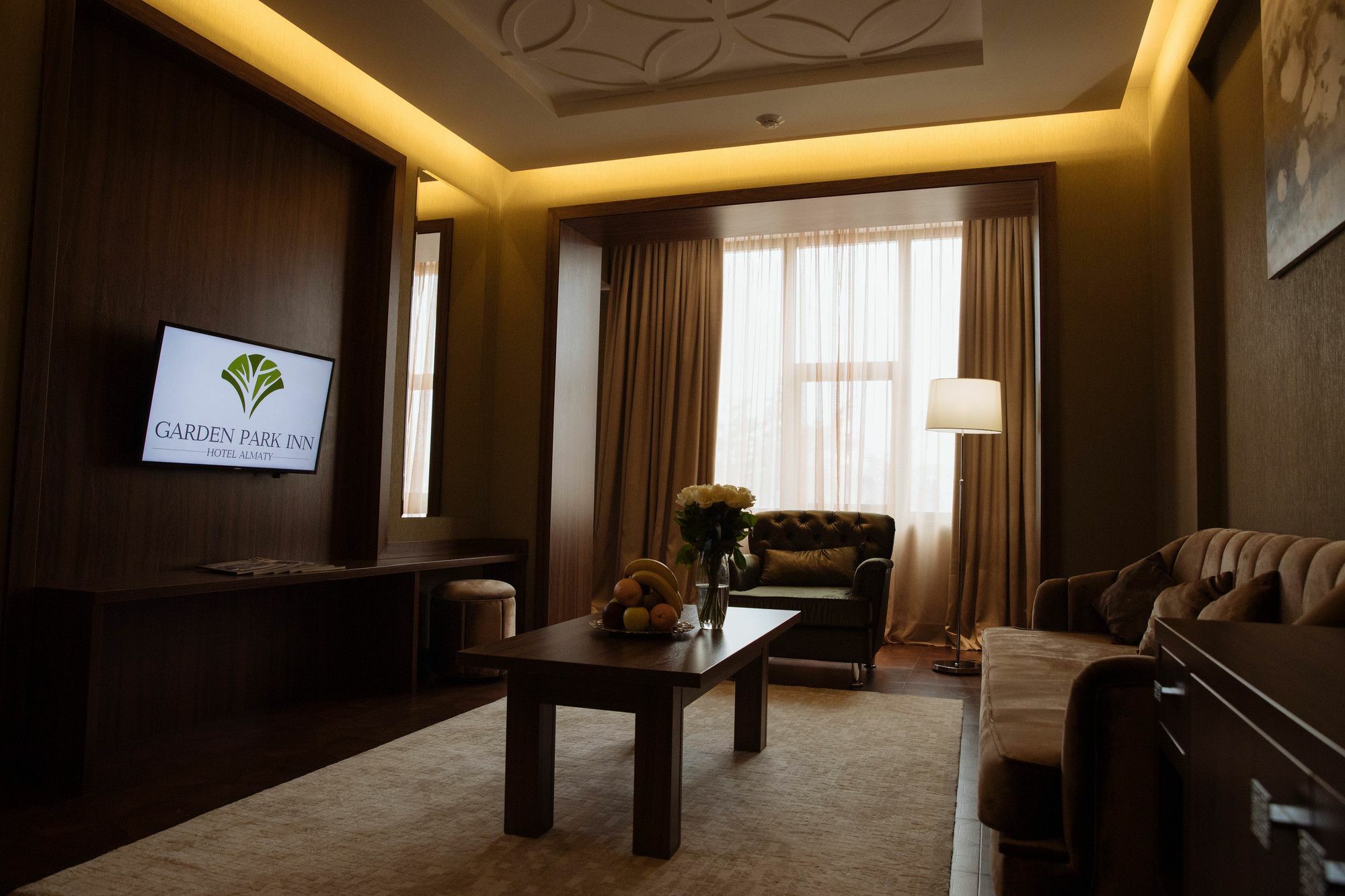 Garden Park Inn อัลมาตี ภายนอก รูปภาพ