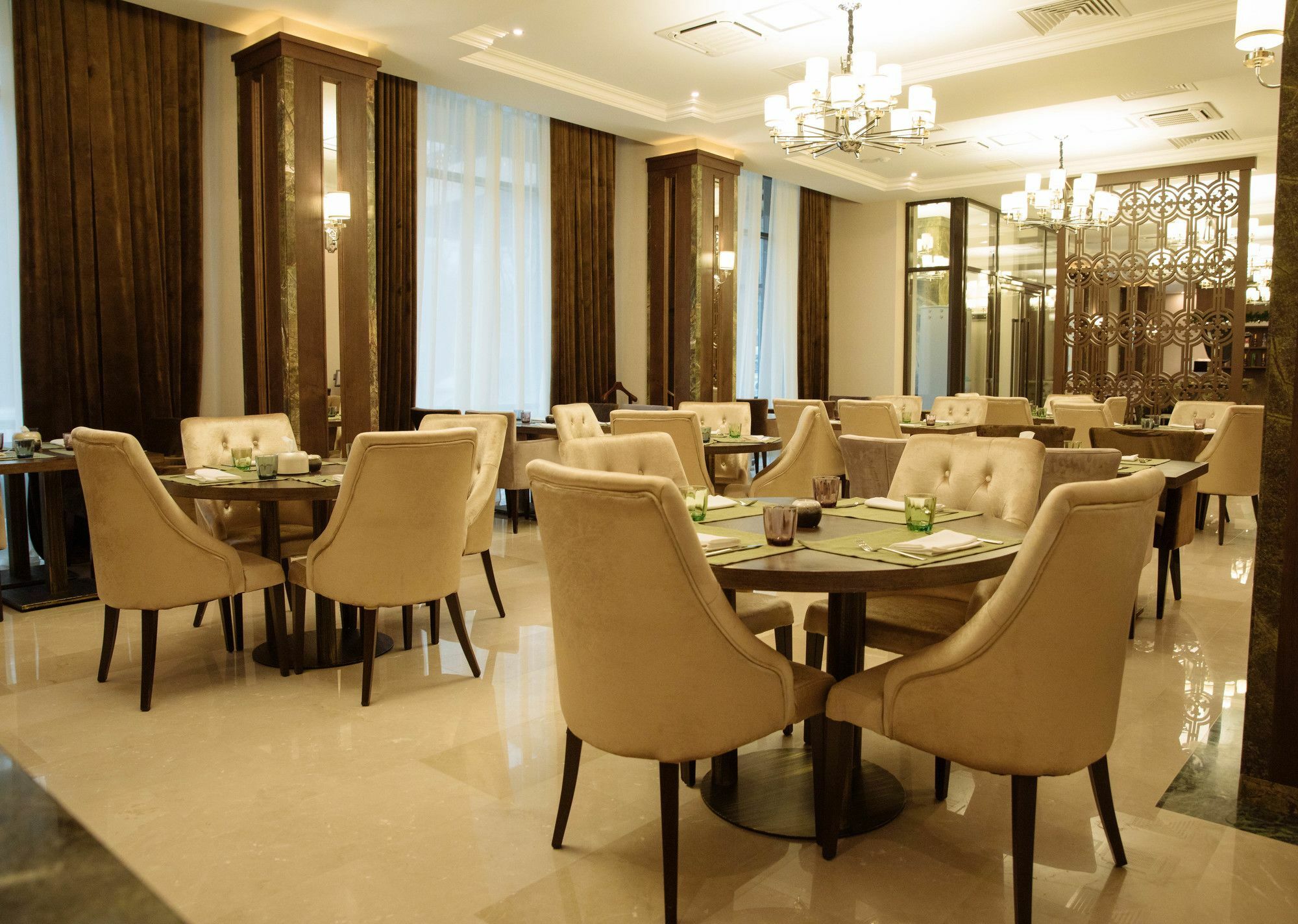 Garden Park Inn อัลมาตี ภายนอก รูปภาพ