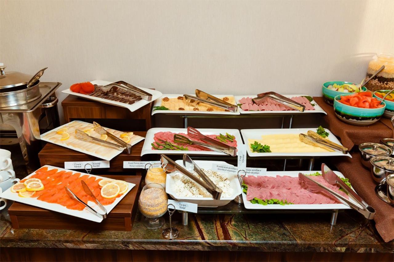 Garden Park Inn อัลมาตี ภายนอก รูปภาพ